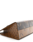Reverse Monogram Giant Onthego MM