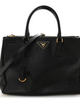 Saffiano Lux Large Galleria Double Zip Tote Black