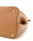 Saffiano Cuir Medium Double Bag Caramel Fuoco