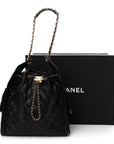 Caviar Quilted Medium CHNL 25 Handbag Black