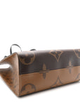 Reverse Monogram Giant Onthego MM