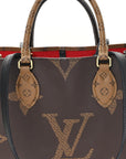 Reverse Monogram Giant Onthego MM