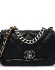 Lambskin Quilted Medium CHNL 19 Flap Black