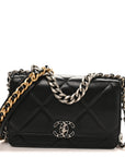 Lambskin Quilted CHNL 19 Wallet On Chain WOC Black