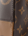 Reverse Monogram Giant Onthego MM
