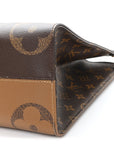 Reverse Monogram Giant Onthego MM