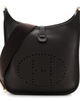 Taurillon Clemence Evelyne III PM Ebene