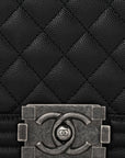 Caviar Quilted Medium Boy Flap Black