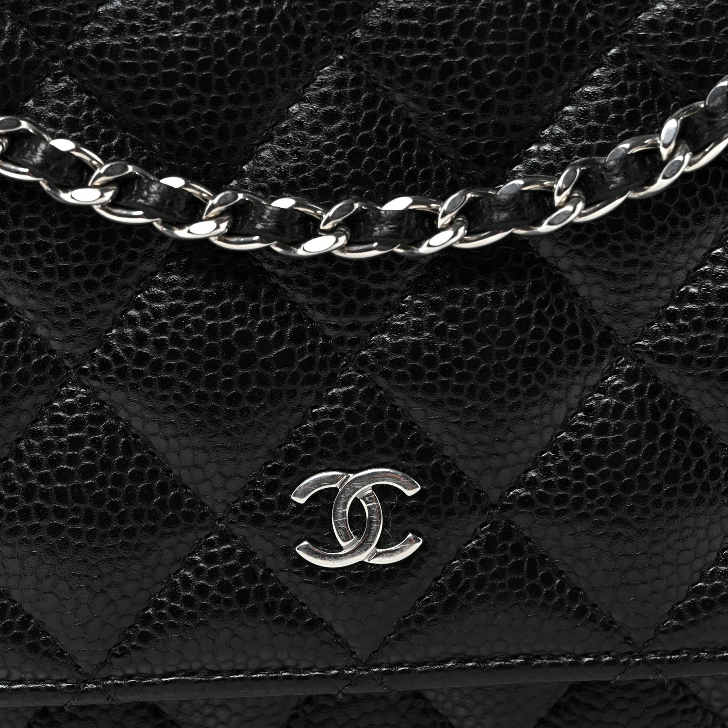 Caviar Quilted Wallet on Chain WOC Black