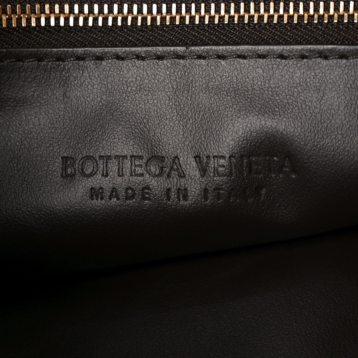 Suede Intrecciato Small Hop Fondant