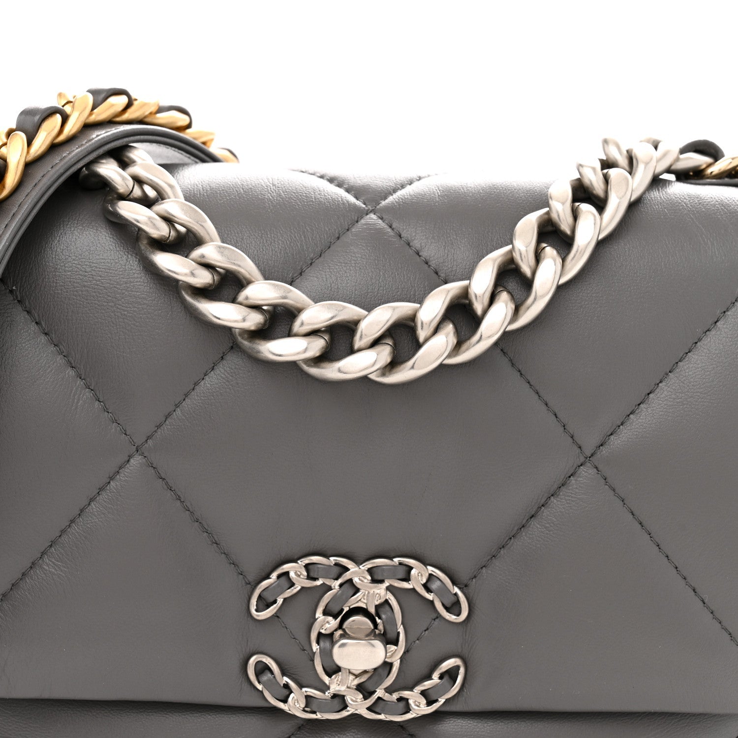 Lambskin Quilted Medium CHNL 19 Flap Dark Grey