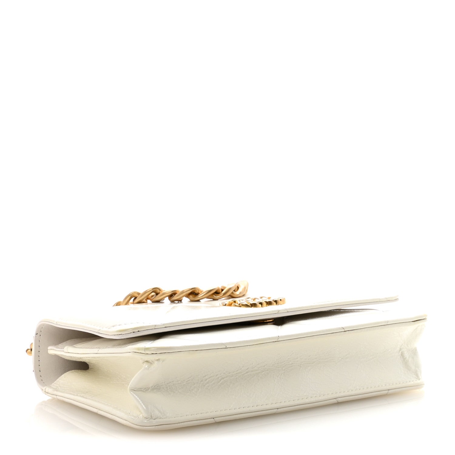 Shiny Crumpled Calfskin Quilted CHNL 19 Wallet On Chain WOC White