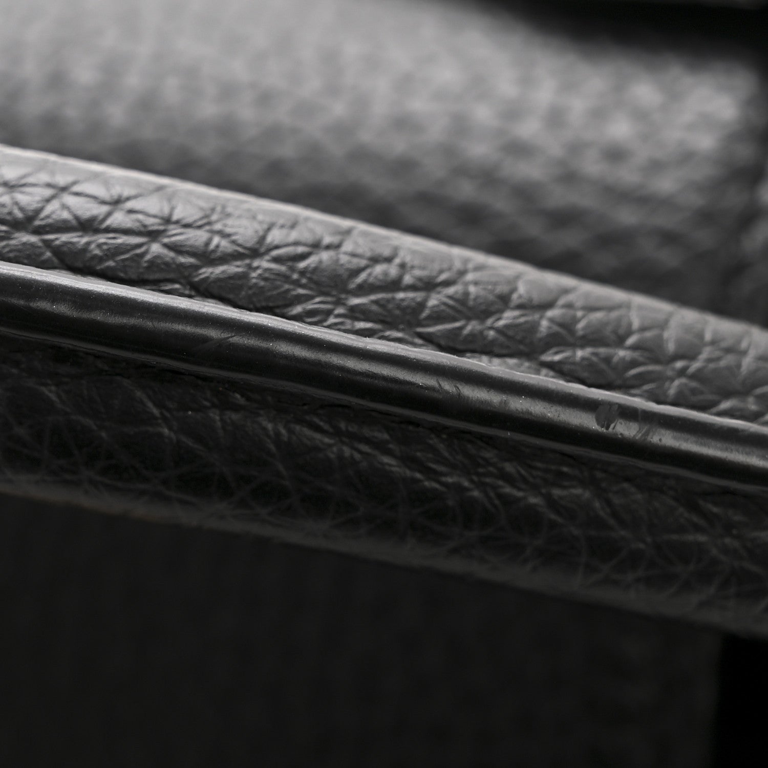 Taurillon Mini Capucines Black