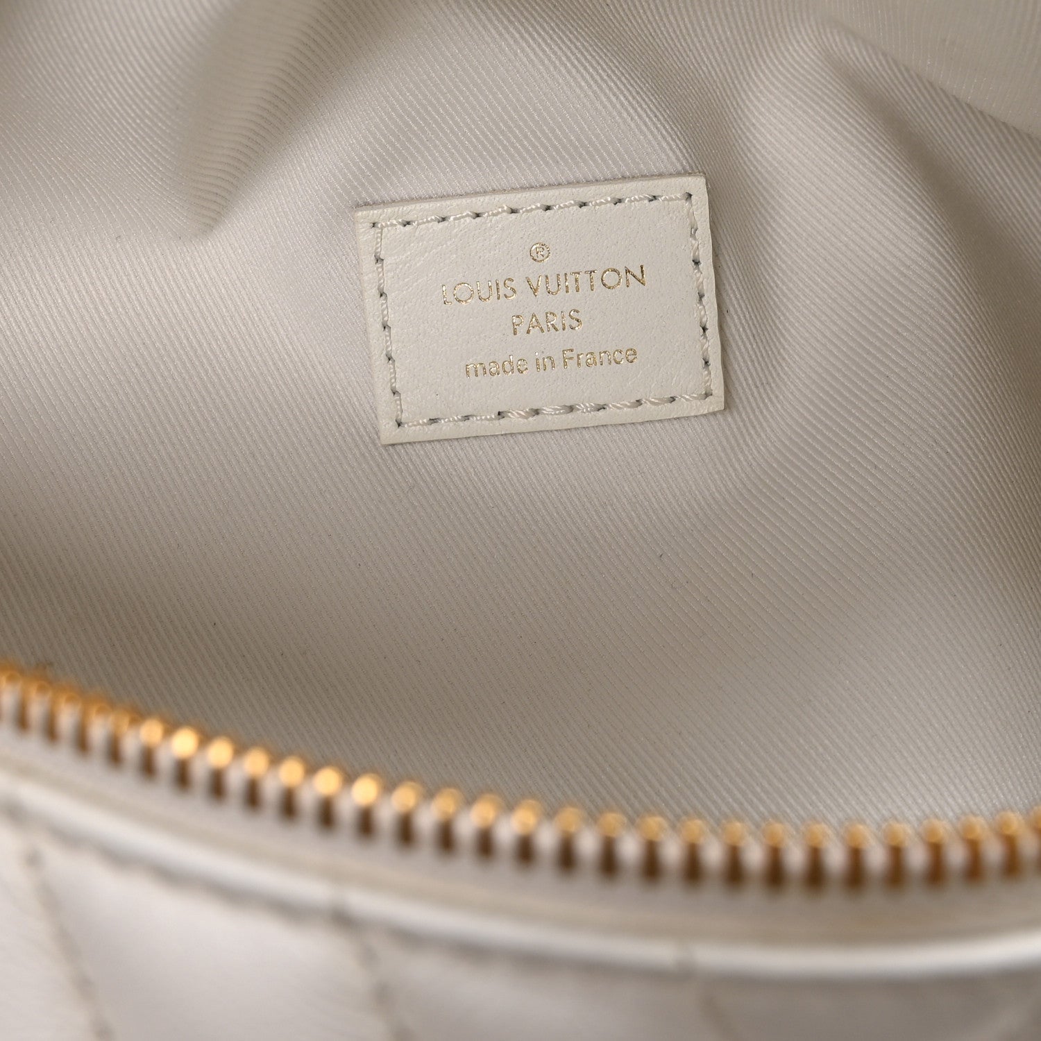 Calfskin New Wave Bumbag Snow