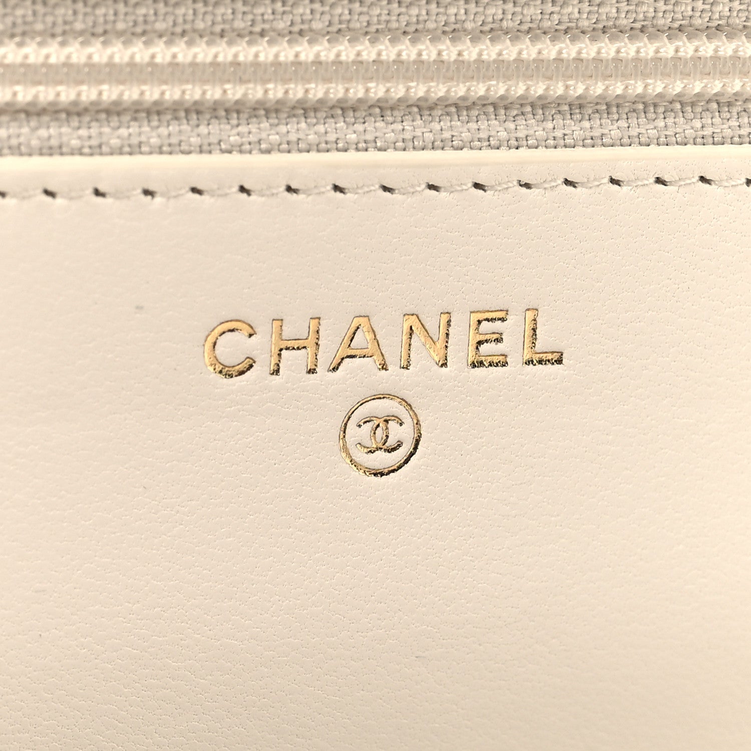 Lambskin Enamel Quilted Pearl Crush Wallet On Chain WOC White