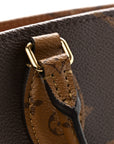 Reverse Monogram Giant Onthego PM