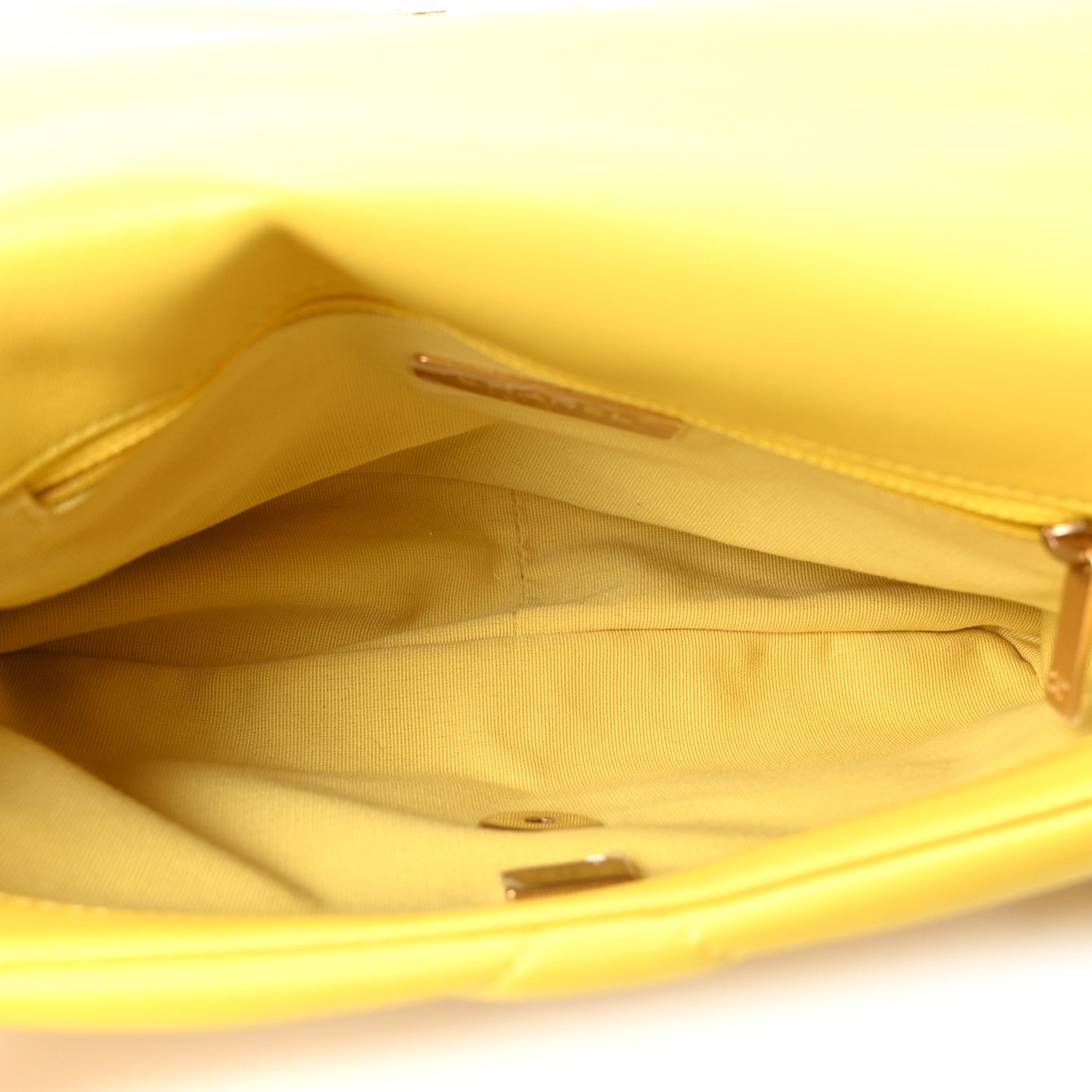 Lambskin Quilted Medium CHNL 19 Flap Yellow