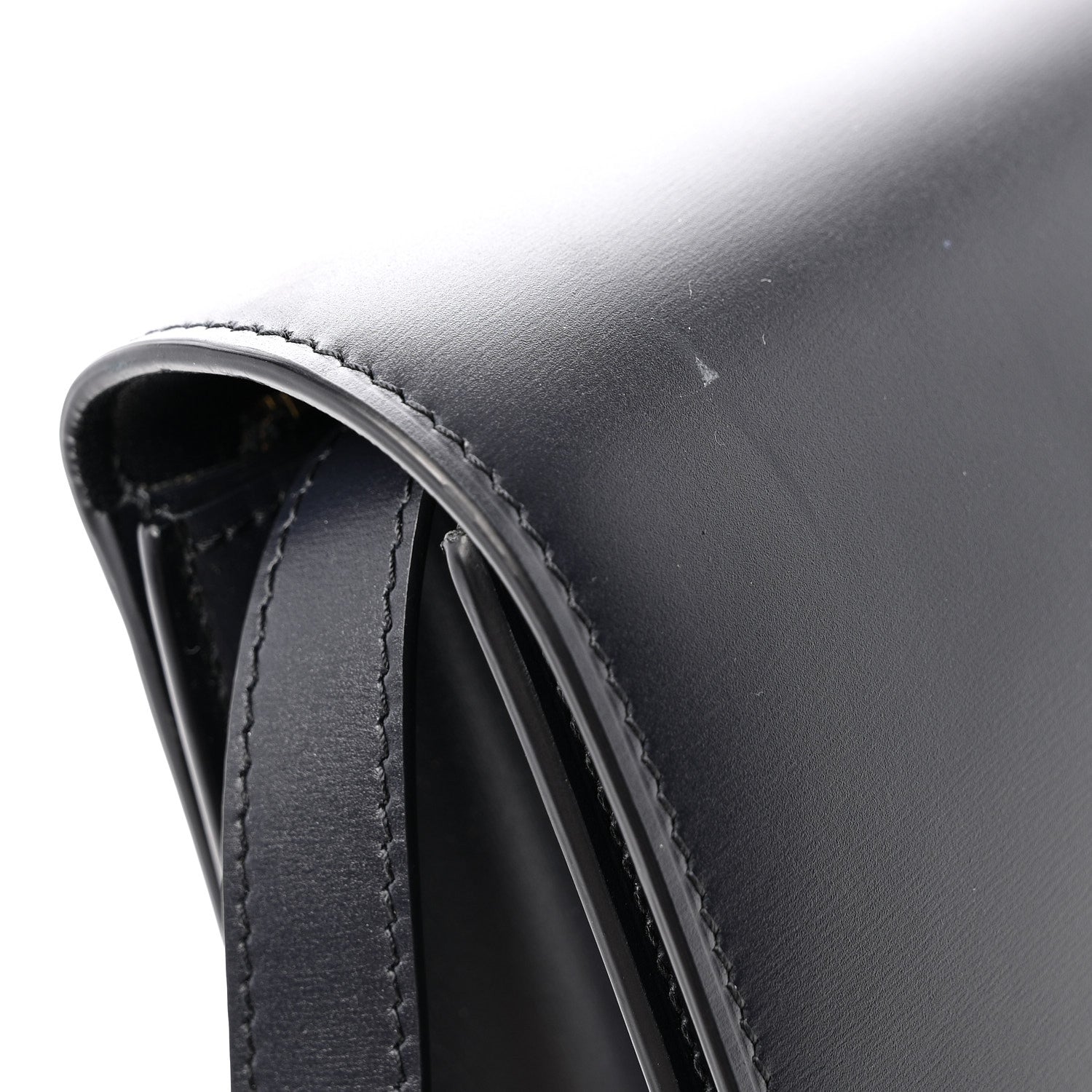 Box Calfskin Medium Classic Box Flap Bag Navy