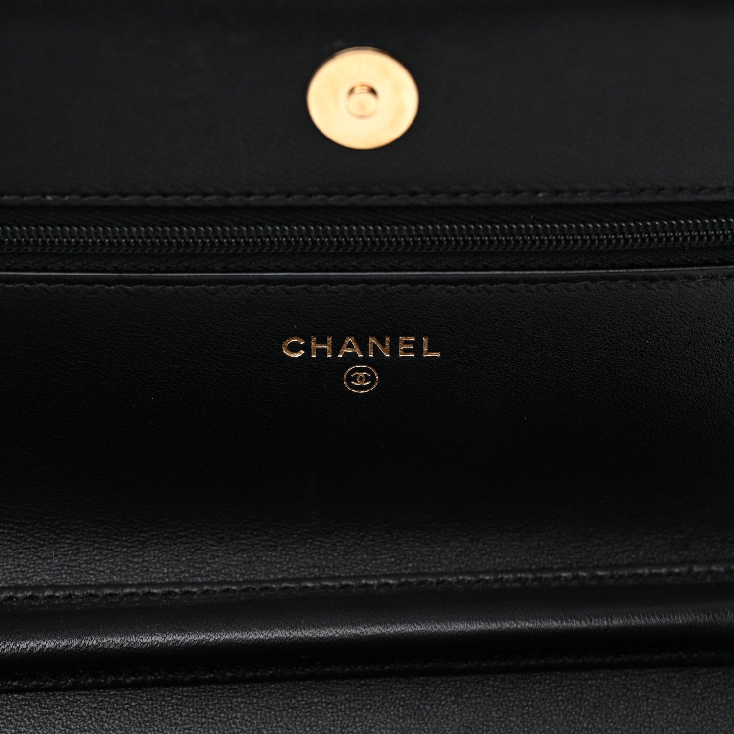 Lambskin Quilted Wallet On Chain WOC Black