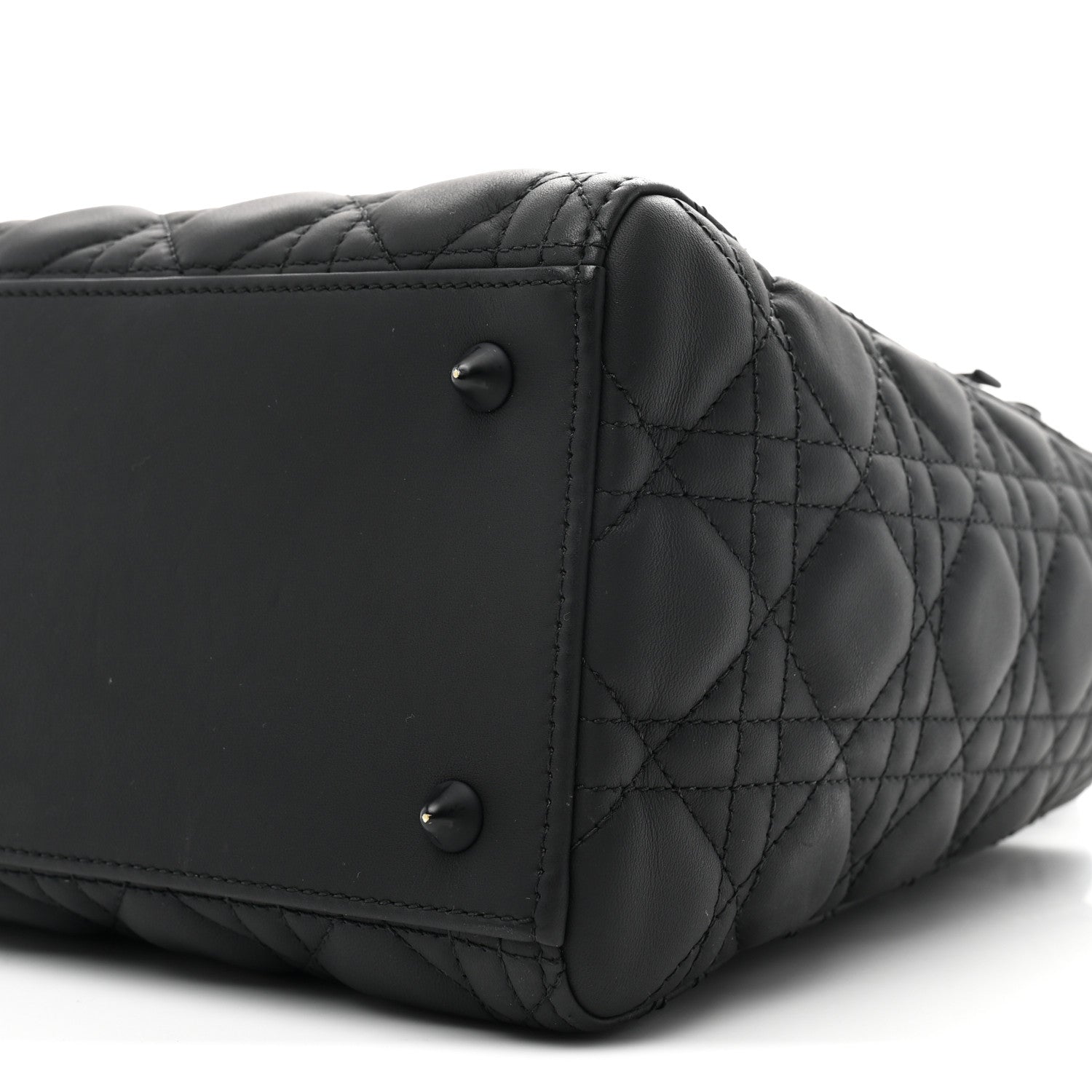 Ultra Matte Calfskin Cannage Medium Lady D1OR Black