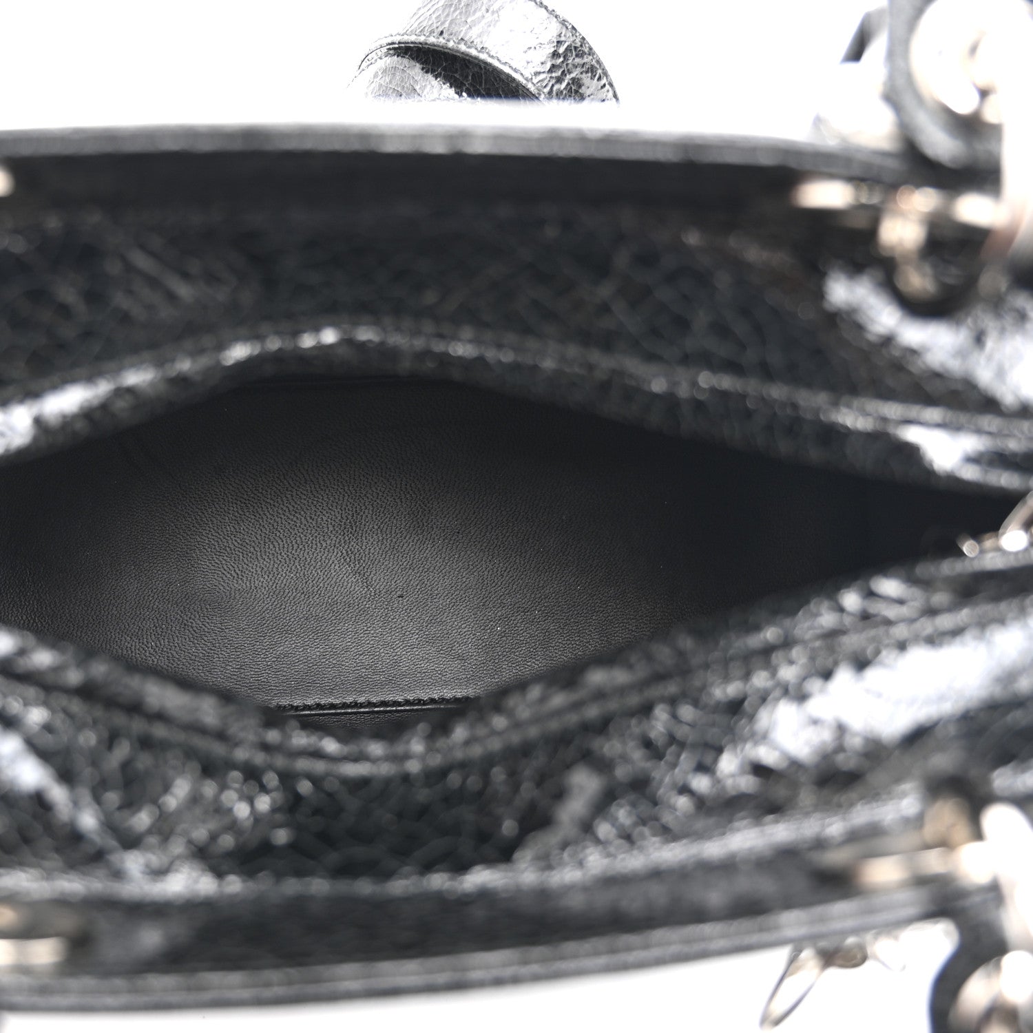 Ceramic Effect Deerskin Jeweled Swan Lady D1OR Black