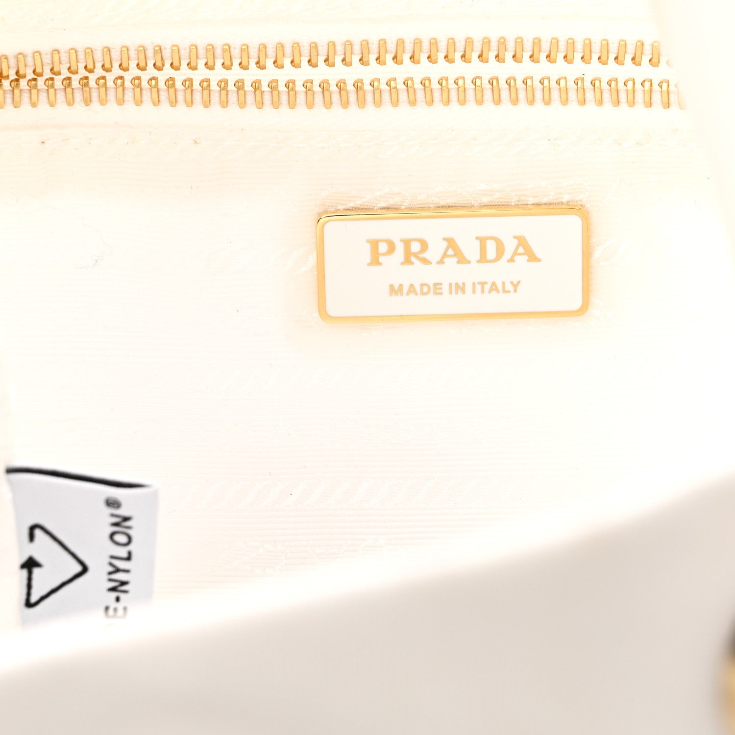 Re-Nylon Triangle Mariner Small Bucket Bag White Baltico
