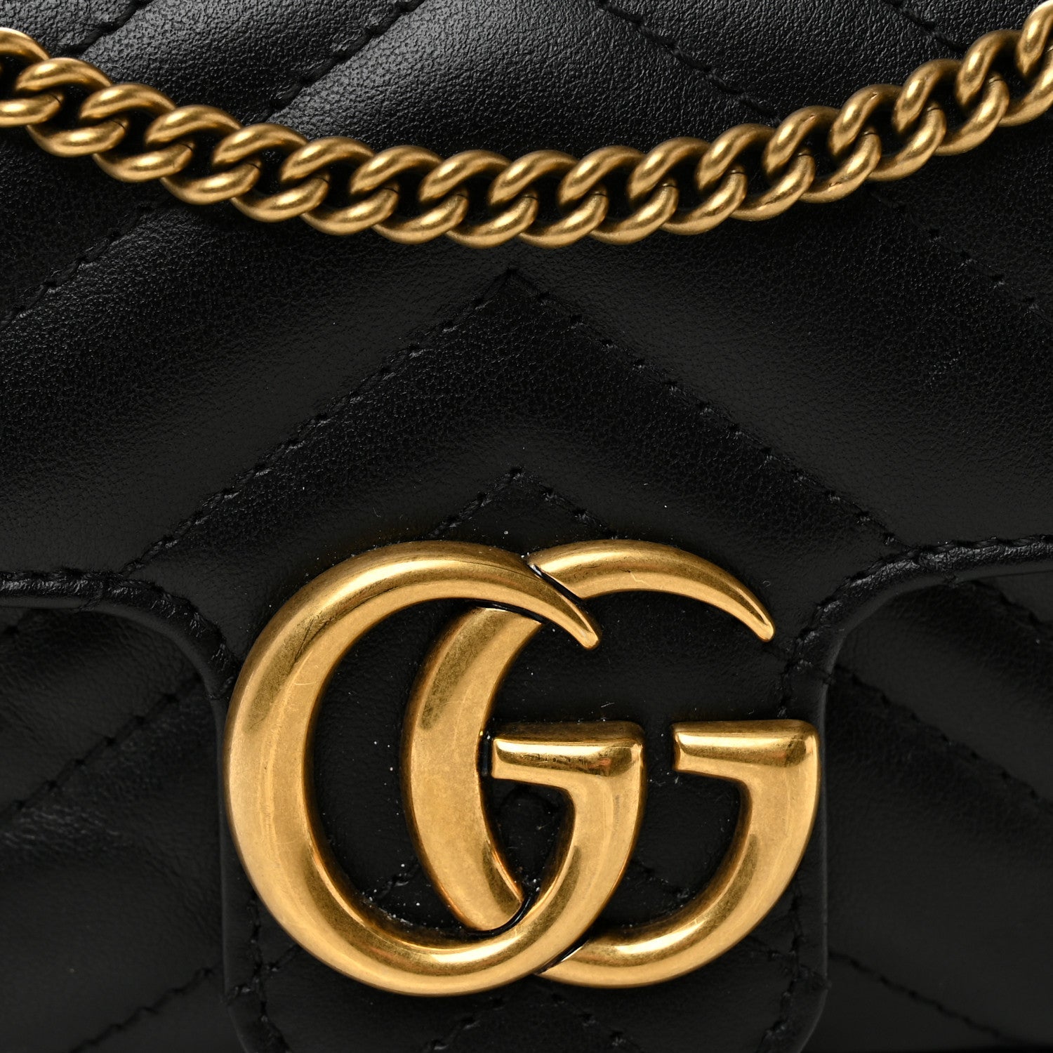 Calfskin Matelasse Super Mini GG Marmont Shoulder Bag Black