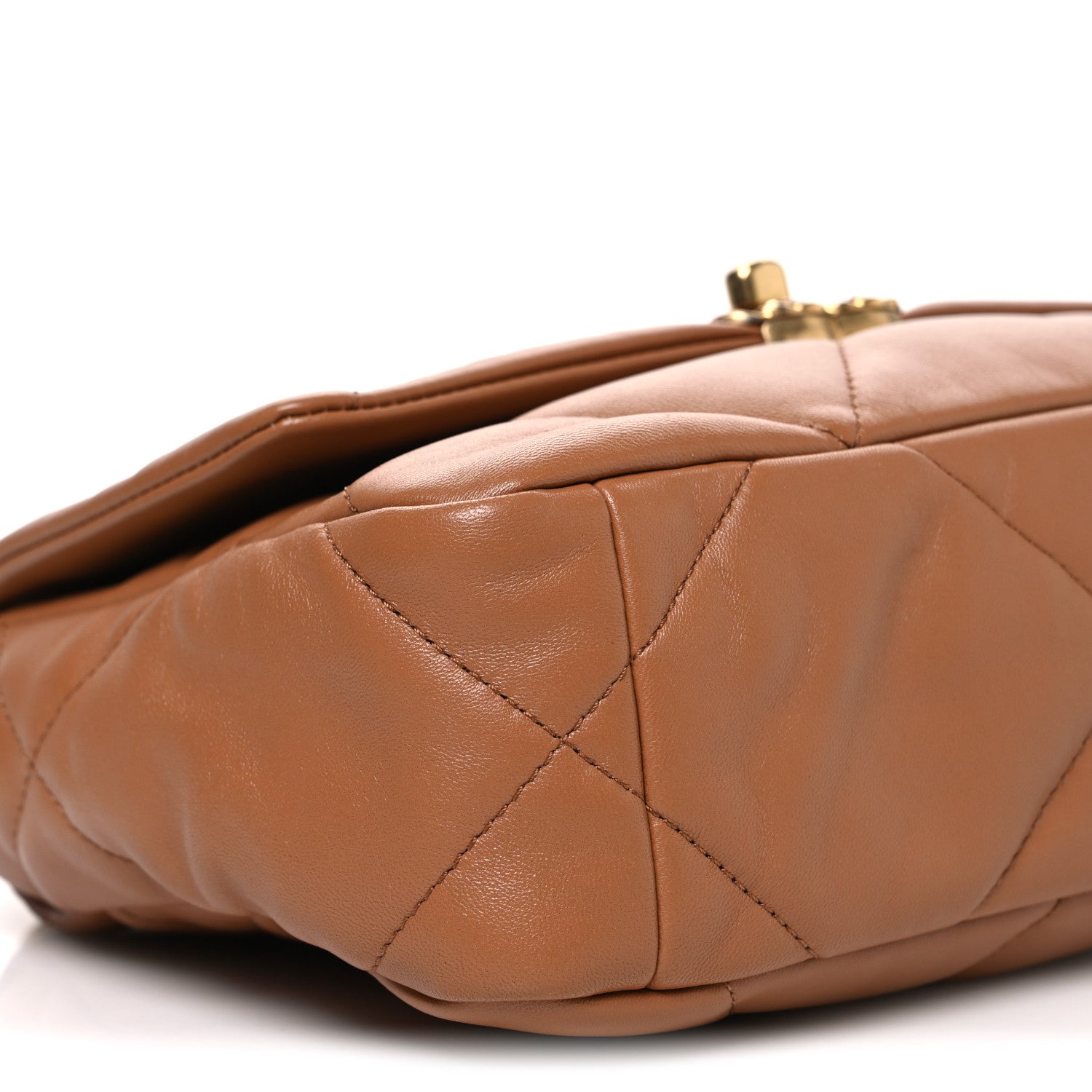 Lambskin Quilted Medium CHNL 19 Flap Brown