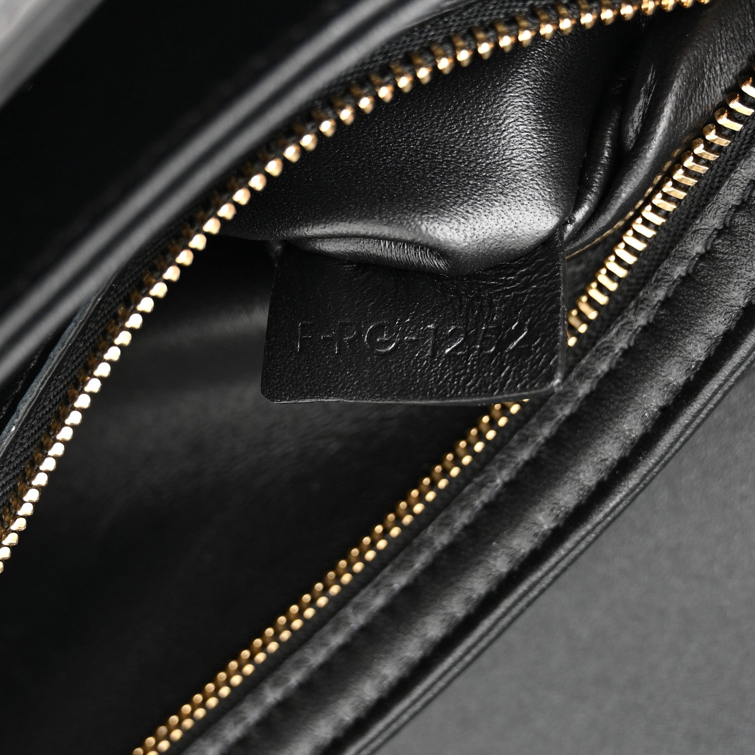 Shiny Calfskin Medium Triomphe Black