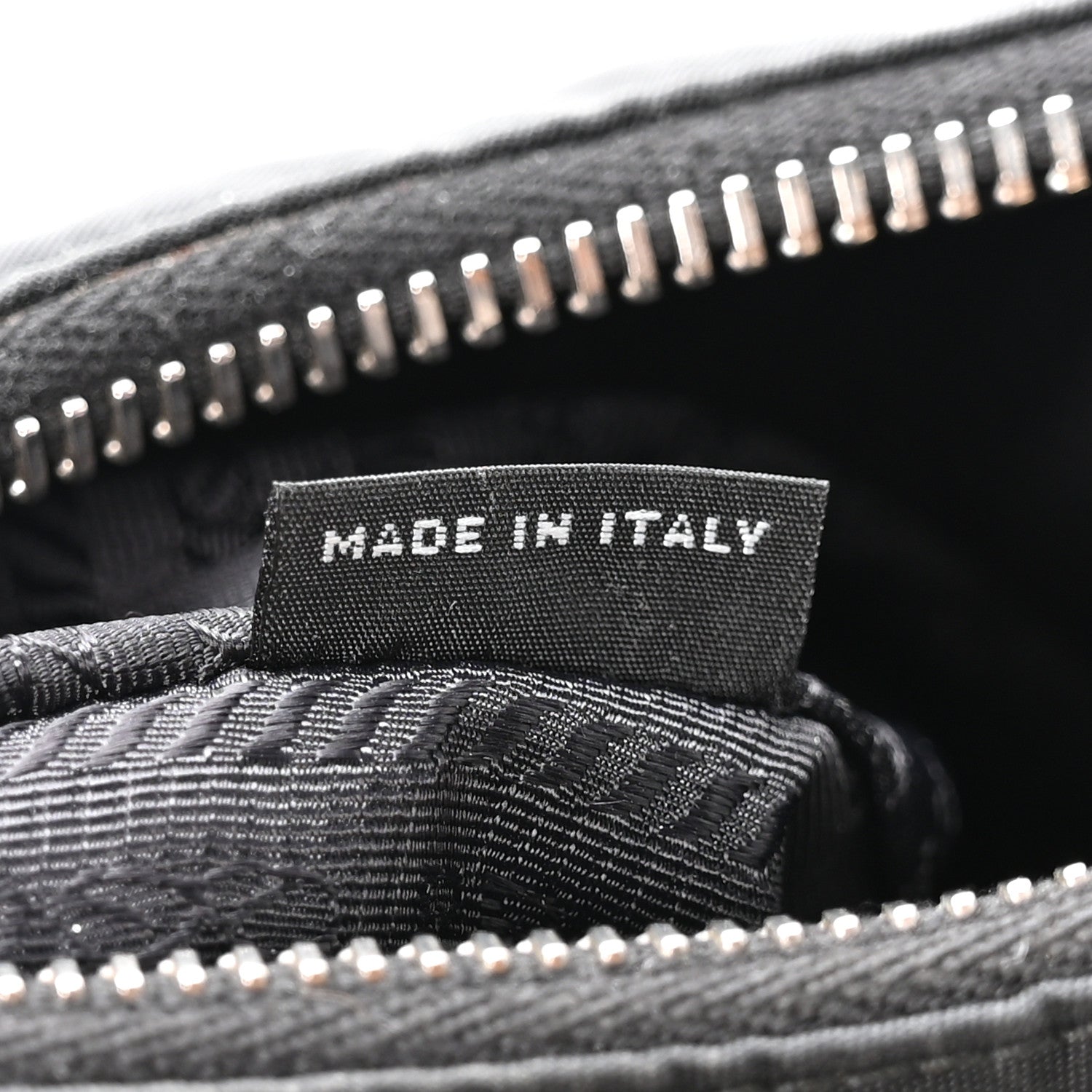 Nylon Re-Edition 2005 Shoulder Bag Black