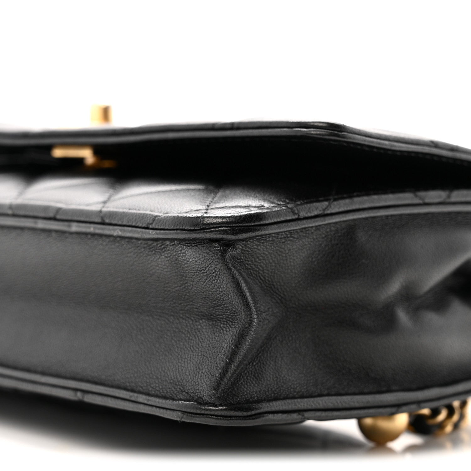 Lambskin Quilted CC Pearl Crush Wallet on Chain WOC Black