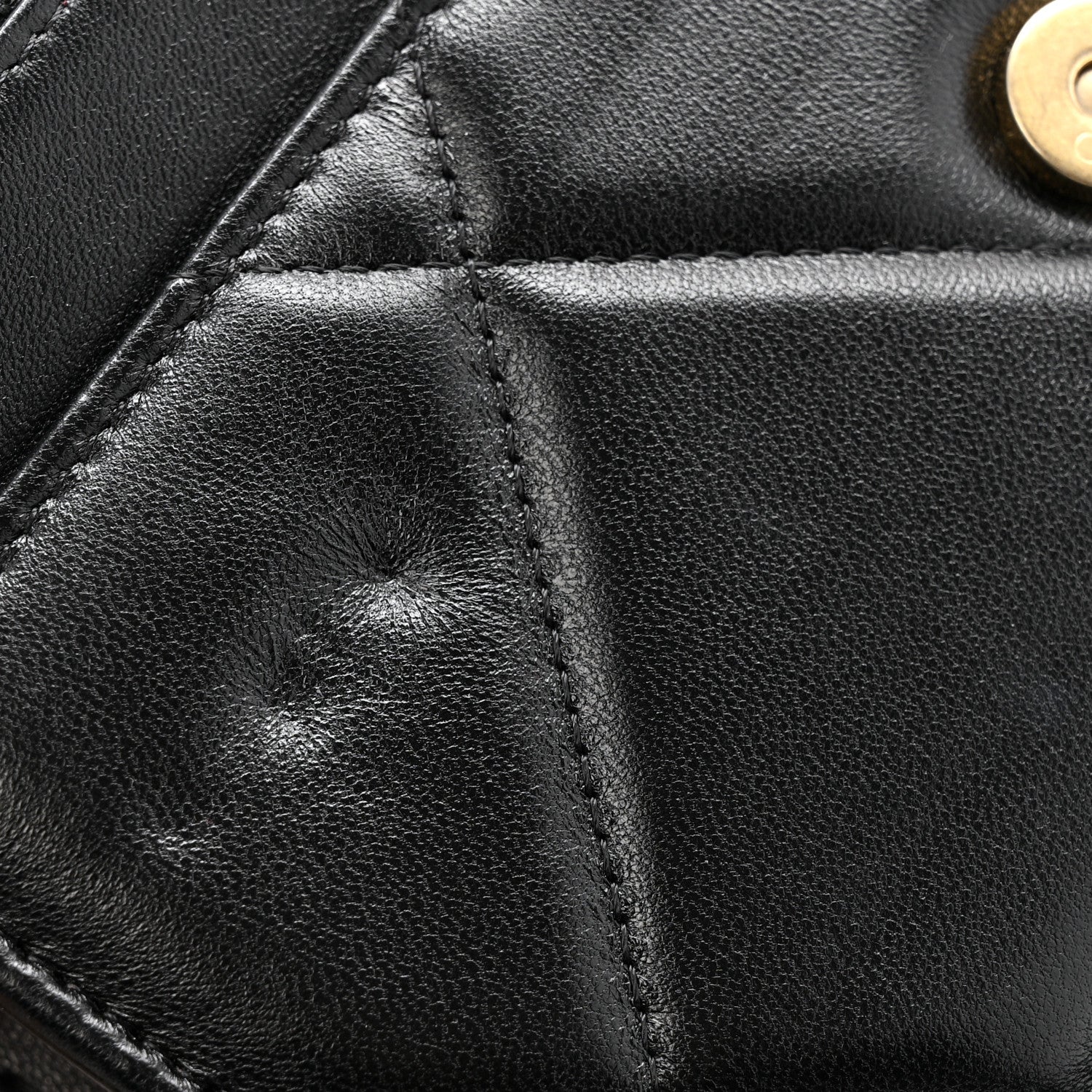 Lambskin Quilted CHNL 19 Wallet On Chain WOC Black