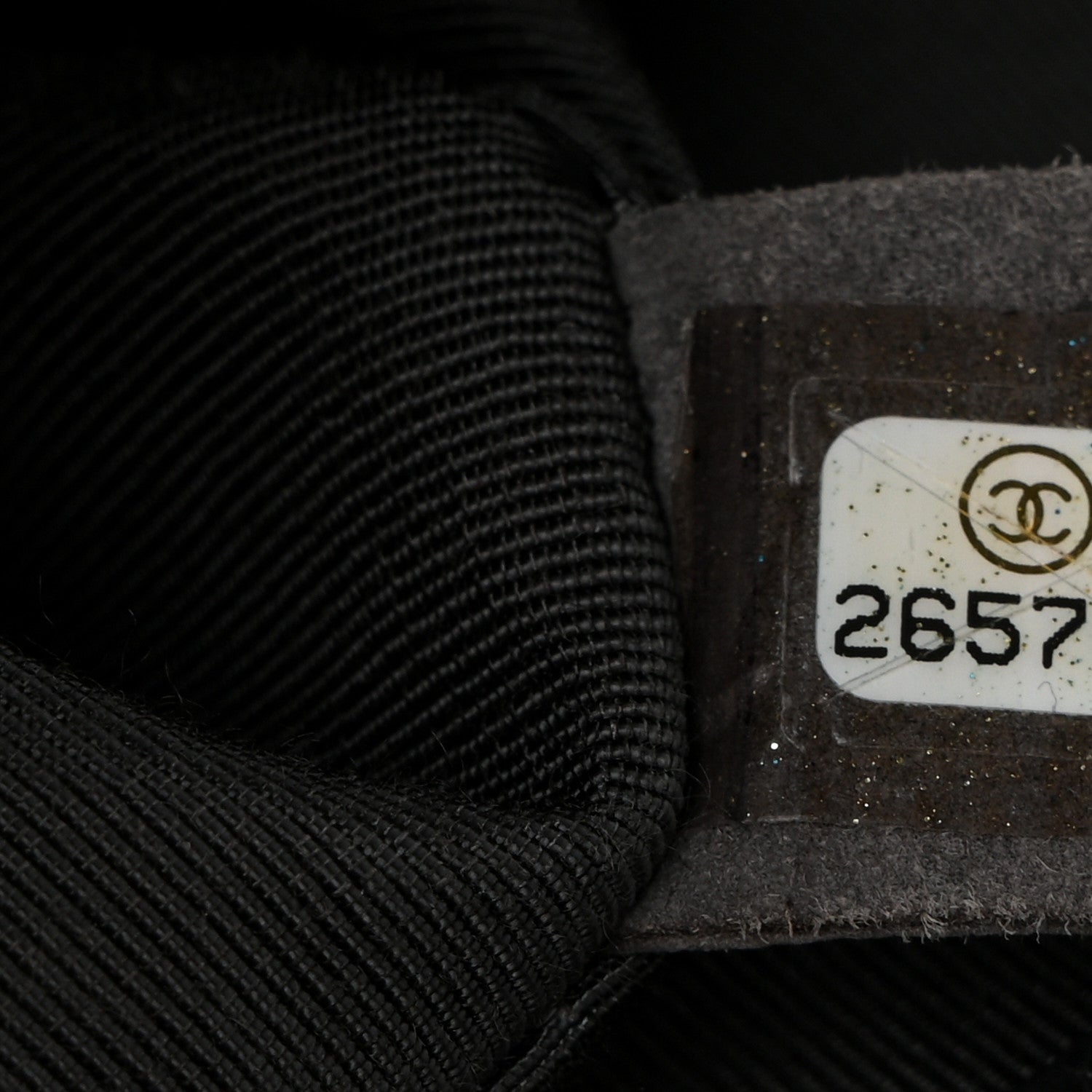 Caviar Quilted Medium Boy Flap Dark Grey