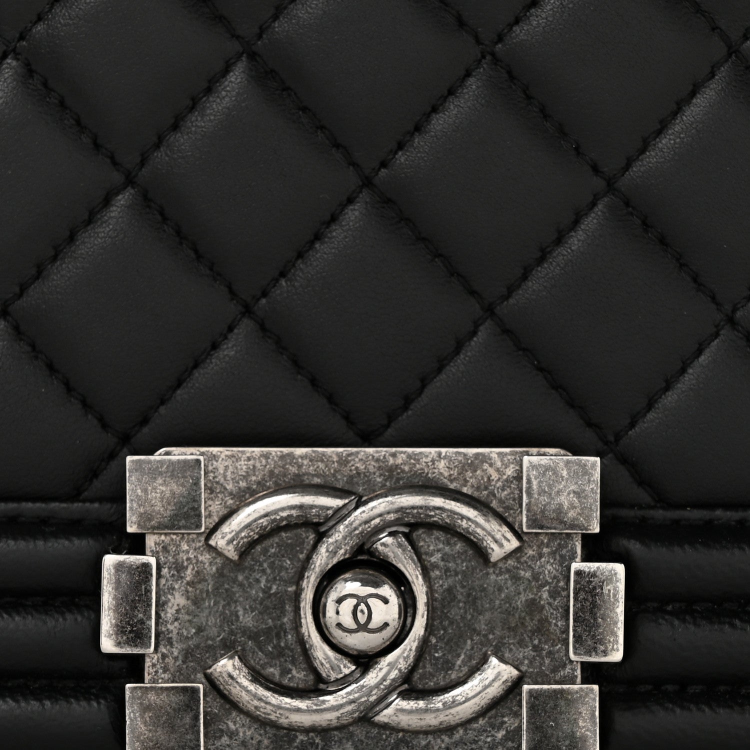 Lambskin Quilted New Medium Boy Flap Black