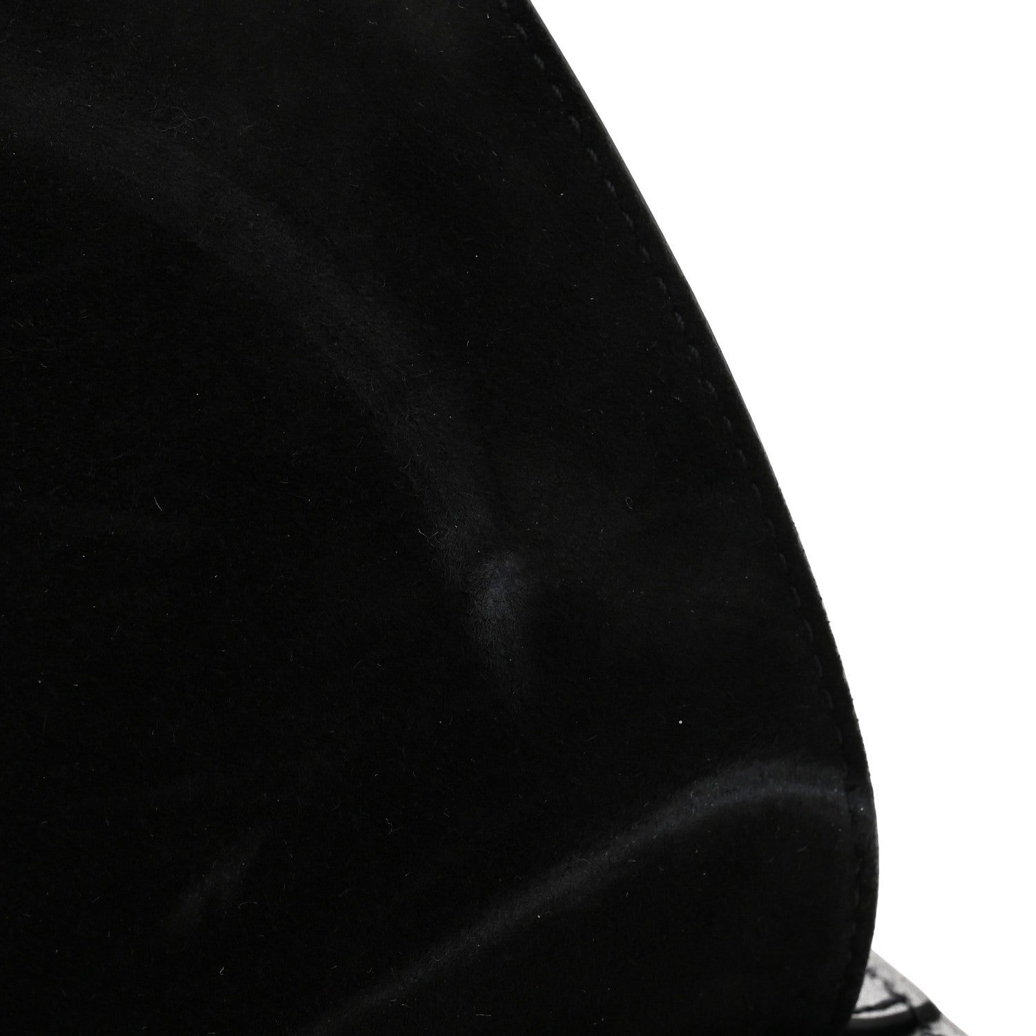 Box Calfskin Large Bobby Flap Black