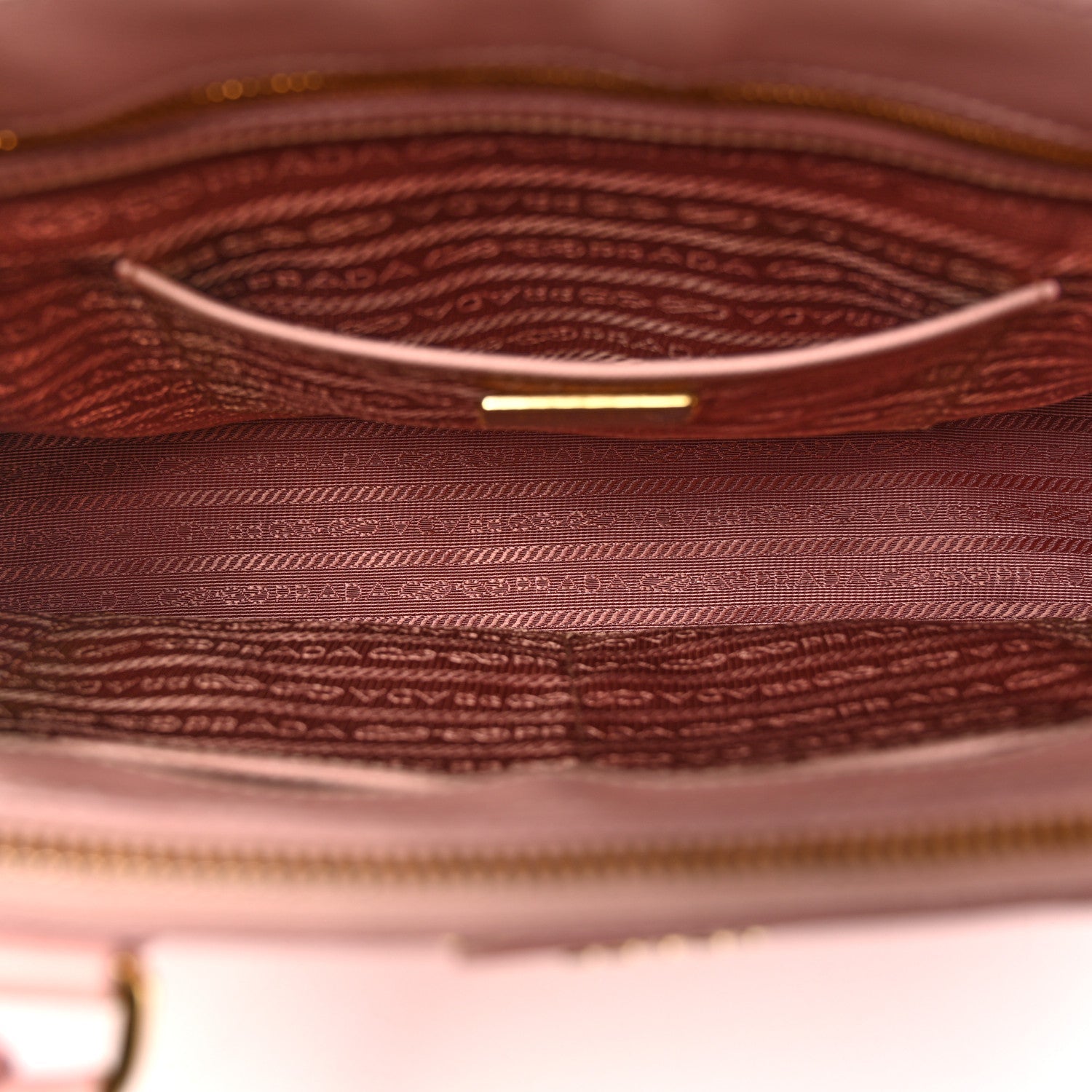 Saffiano Medium Galleria Double Zip Tote Orchidea