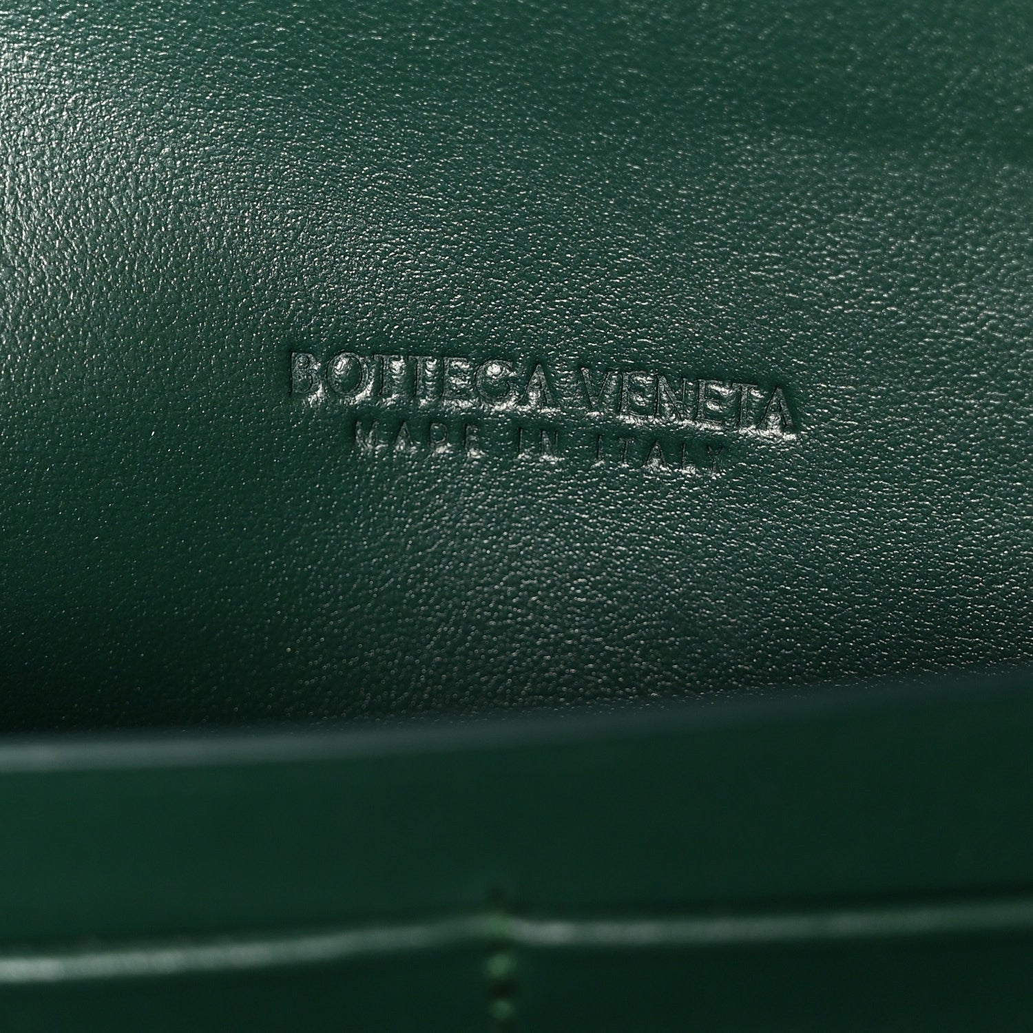 Nappa Intrecciato Long Andiamo Top Handle Clutch Emerald Green