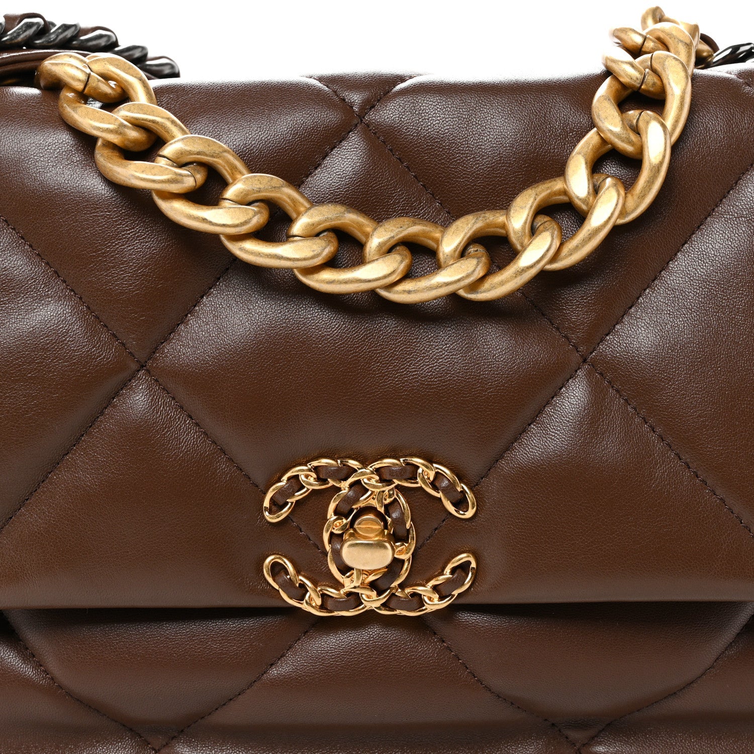 Lambskin Quilted Large CHNL 19 Flap Dark Brown