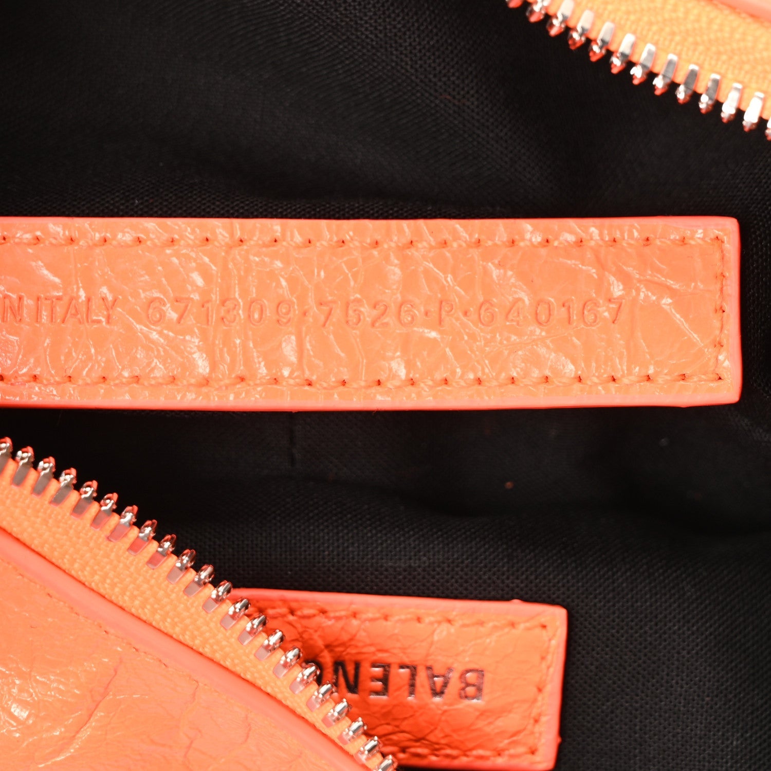 Agneau Arena Le Cagole Shoulder Bag XS Orange