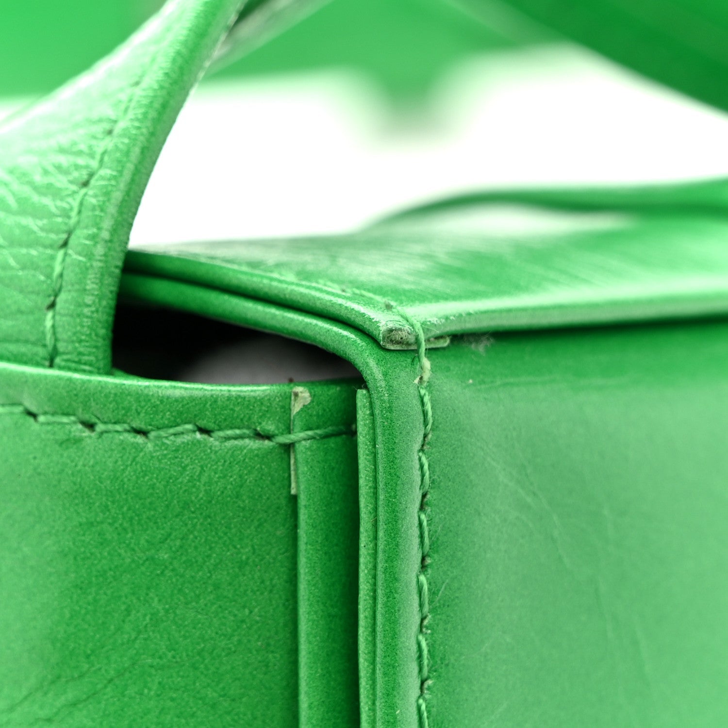 Crinkled Lambskin Maxi Intrecciato Extra Mini Cassette Crossbody Bag Parakeet