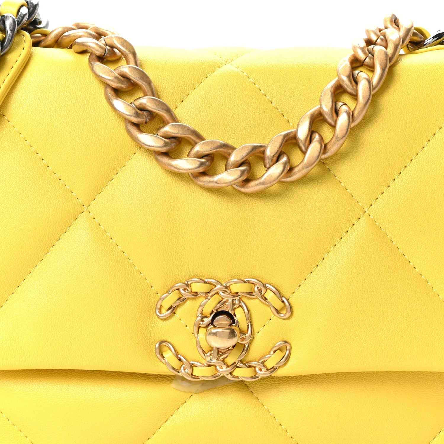 Lambskin Quilted Medium CHNL 19 Flap Yellow