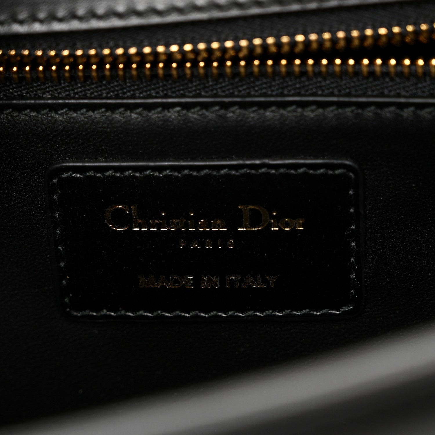Box Calfskin 30 Montaigne Flap Bag Black