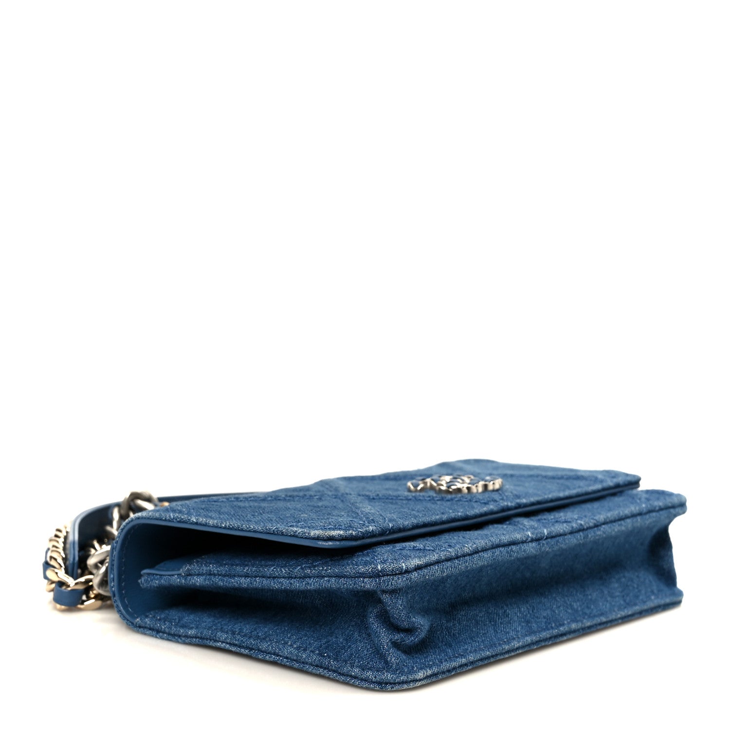 Denim Quilted CHNL 19 Wallet On Chain WOC Blue