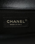 Caviar Quilted Medium Boy Flap Black