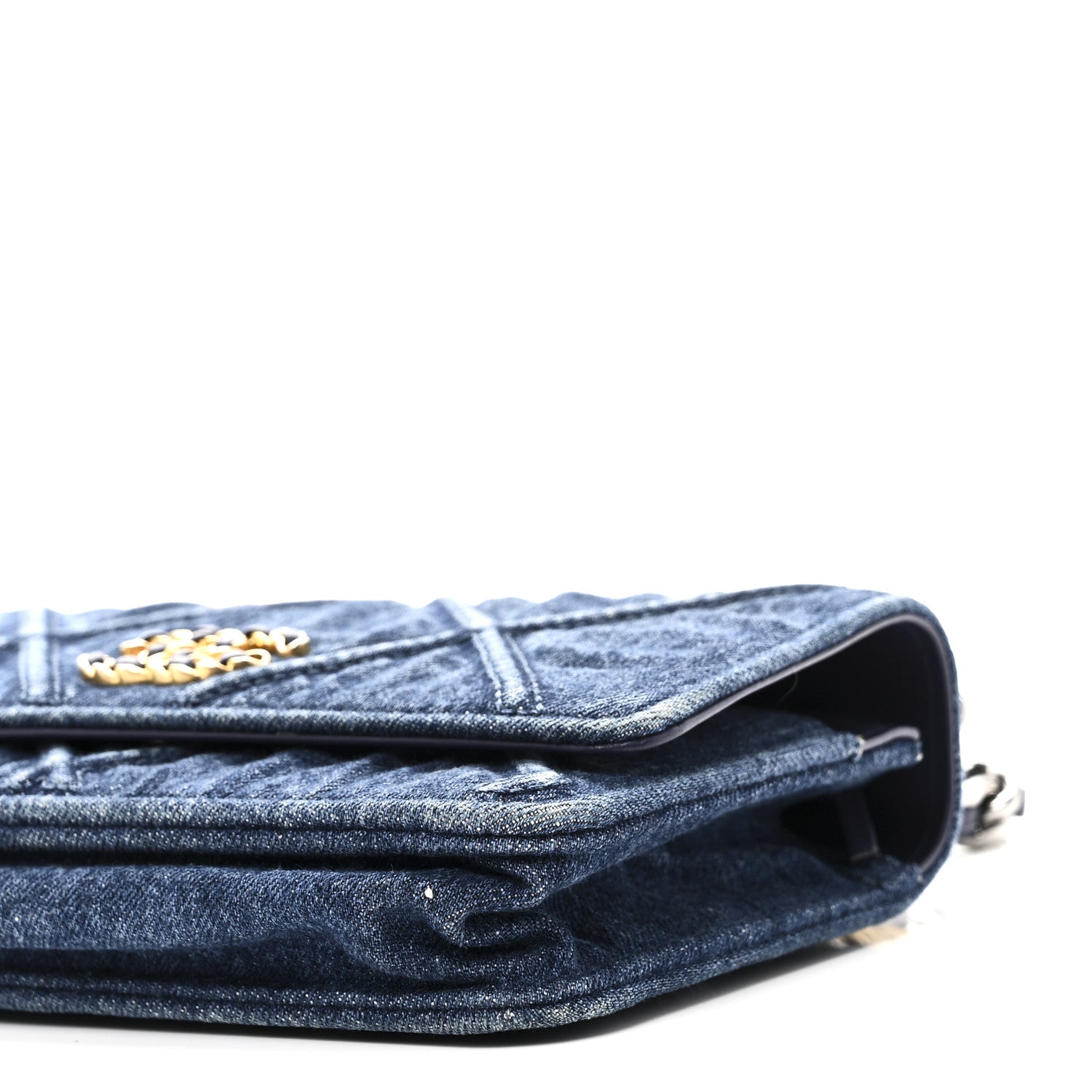 Denim Quilted CHNL 19 Wallet On Chain WOC Blue