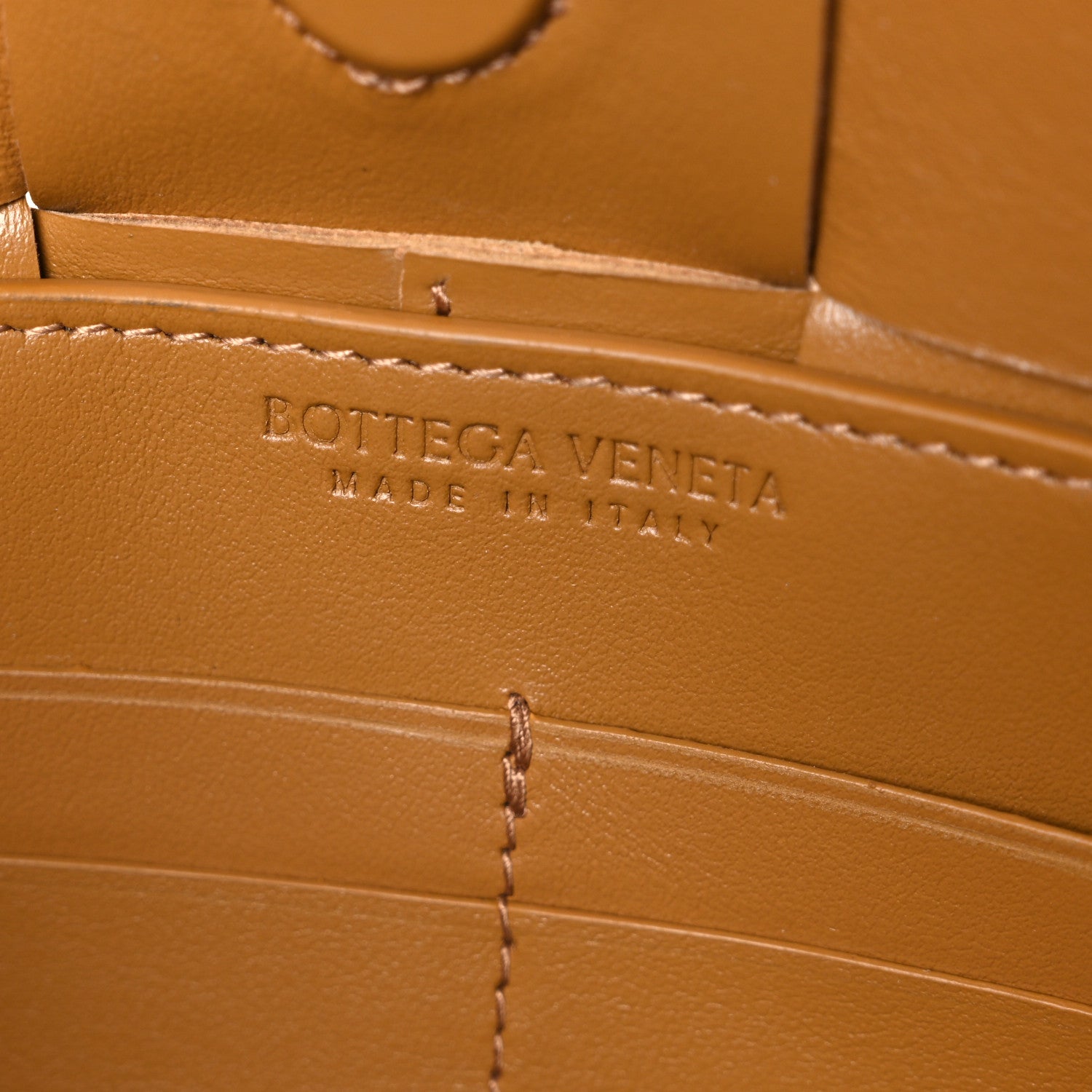Calfskin Maxi Intrecciato Cassette Pouch On Strap Camel