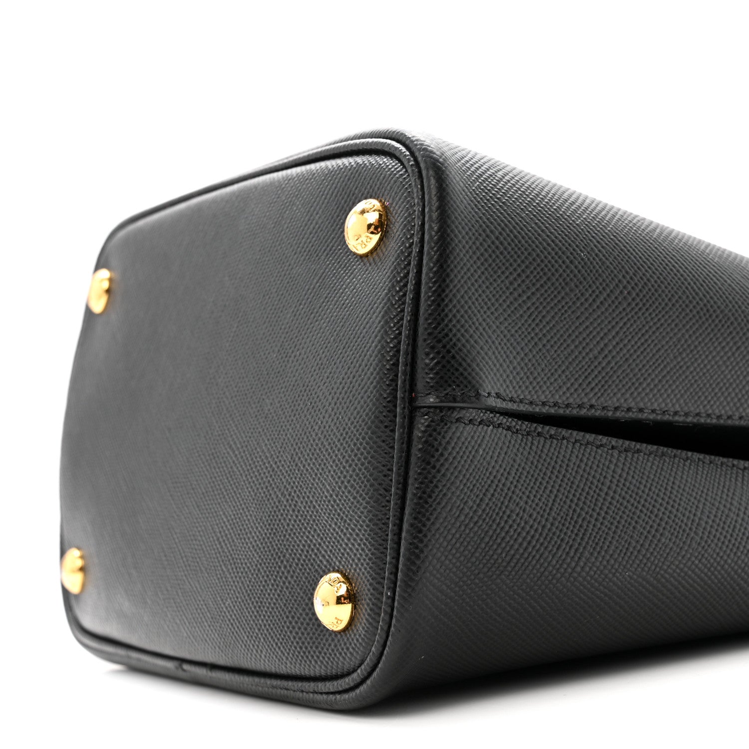 Saffiano Cuir Medium Panier Bucket Bag Black Fuoco