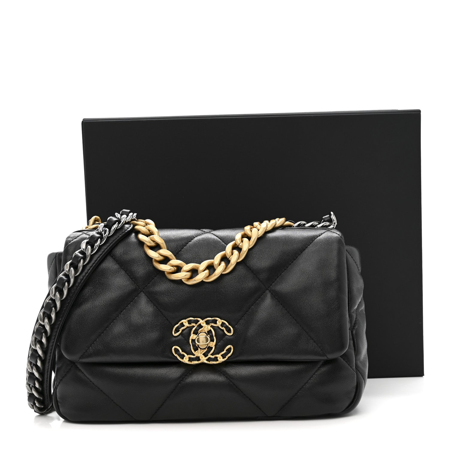 Lambskin Quilted Medium CHNL 19 Flap Black