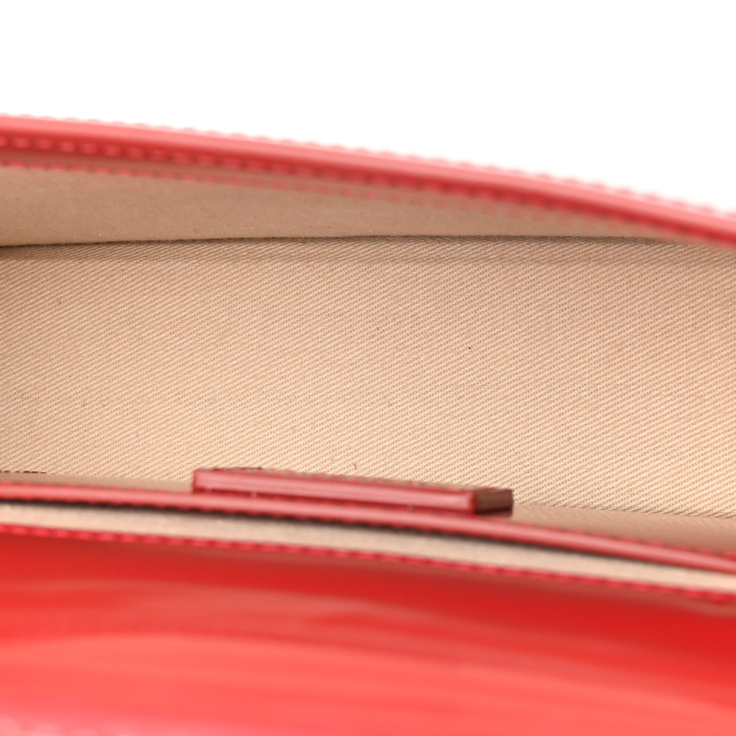 Glazed Calfskin Le Bambino Long Red