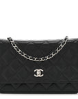 Caviar Quilted CC Turnlock Wallet On Chain WOC Black